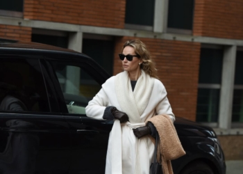 ზამთრის საოფისე სტილი ანოკ აივისგან